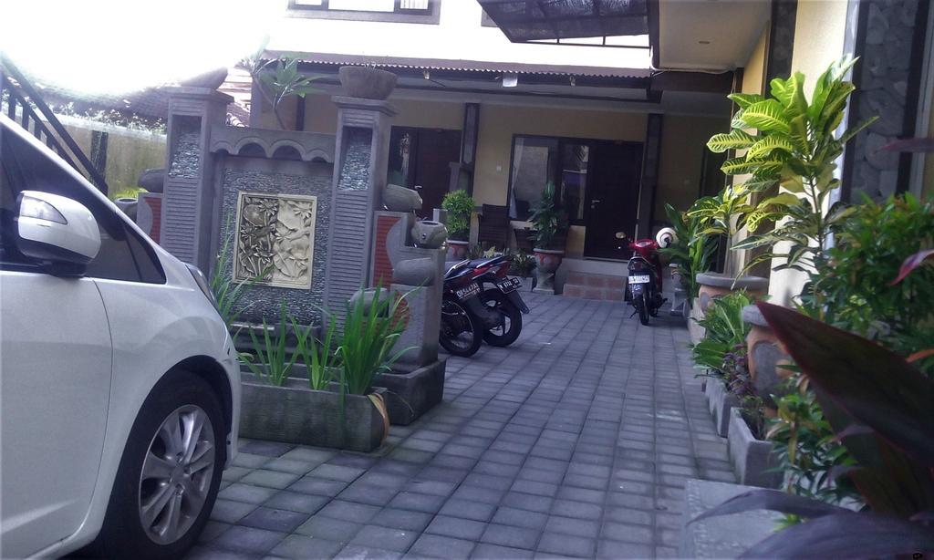 Taxa Uma Hotel Kuta Lombok Exterior foto