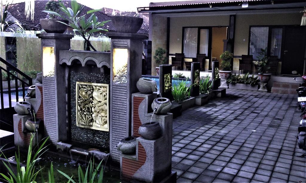 Taxa Uma Hotel Kuta Lombok Exterior foto