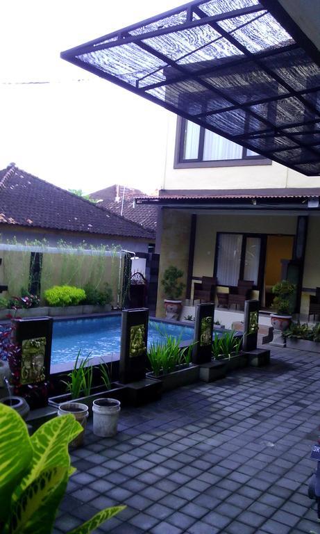 Taxa Uma Hotel Kuta Lombok Exterior foto