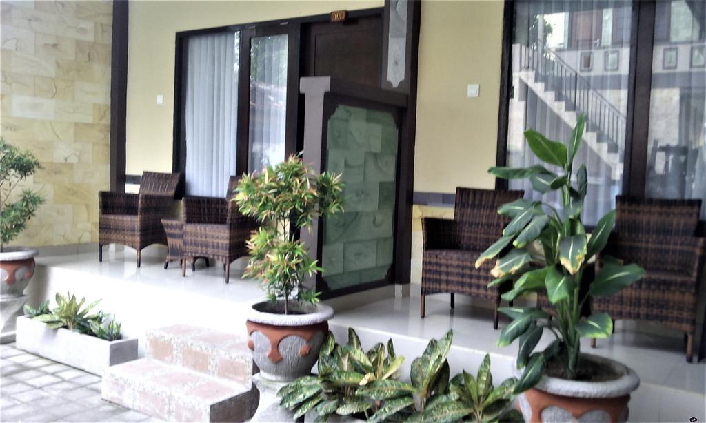 Taxa Uma Hotel Kuta Lombok Exterior foto